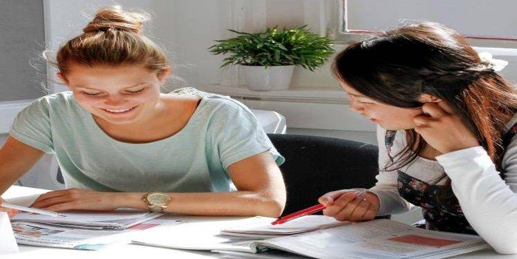 Five Reasons Why English Communication is the Best Way to Study It