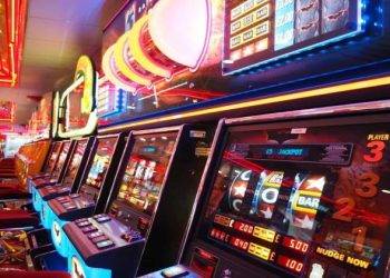 Exploring the Evolution of Online Slot Games in the Smartphone Era